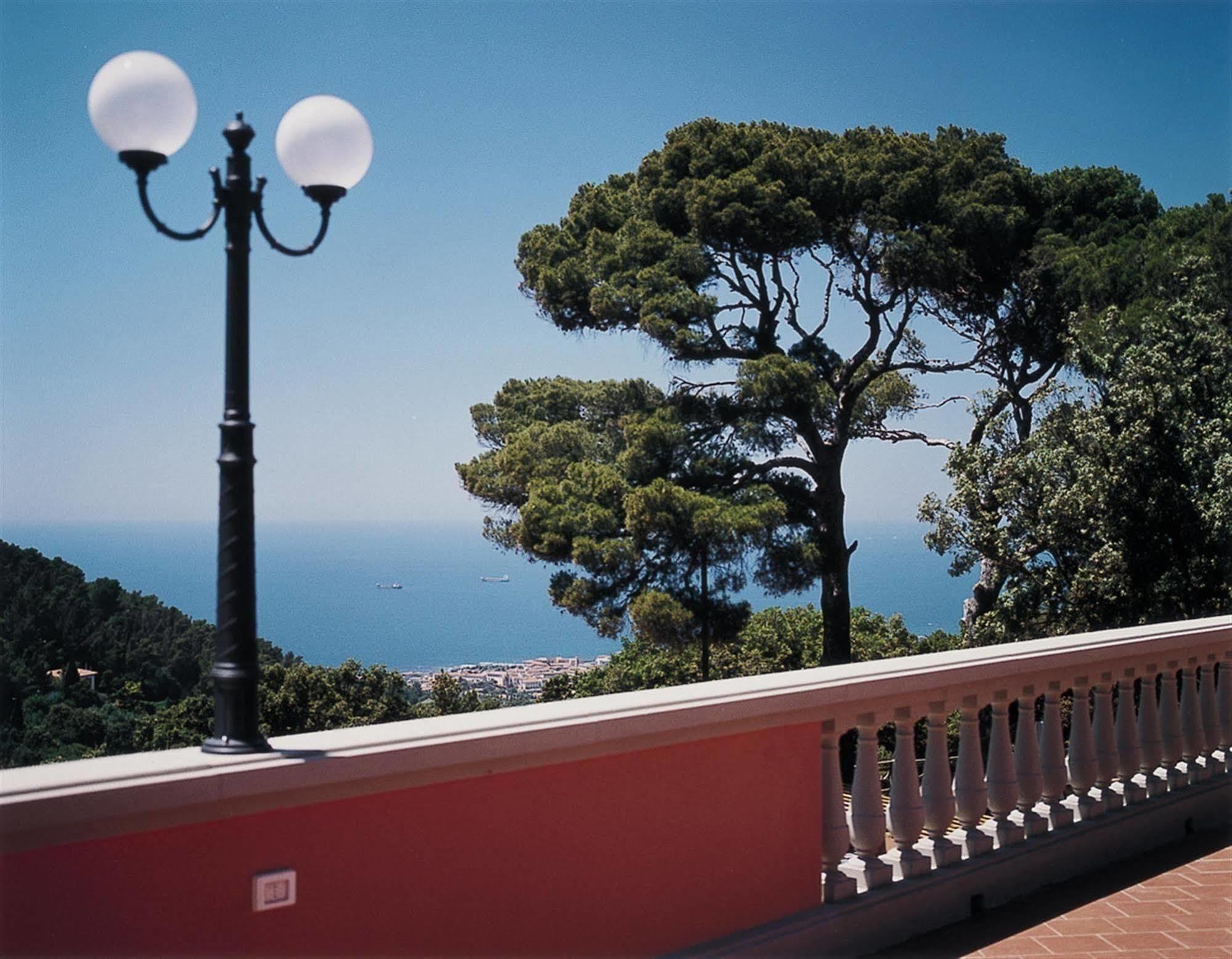 Hotel La Vedetta Livorno Eksteriør bilde